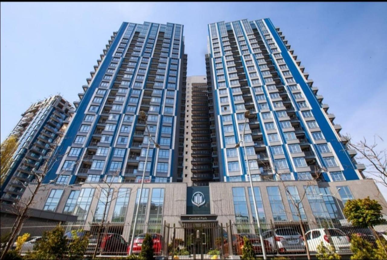 Petrovdom Apartaments 11-212 In Rc Central Park, 7 John Mccain Street Kyiv Exterior photo