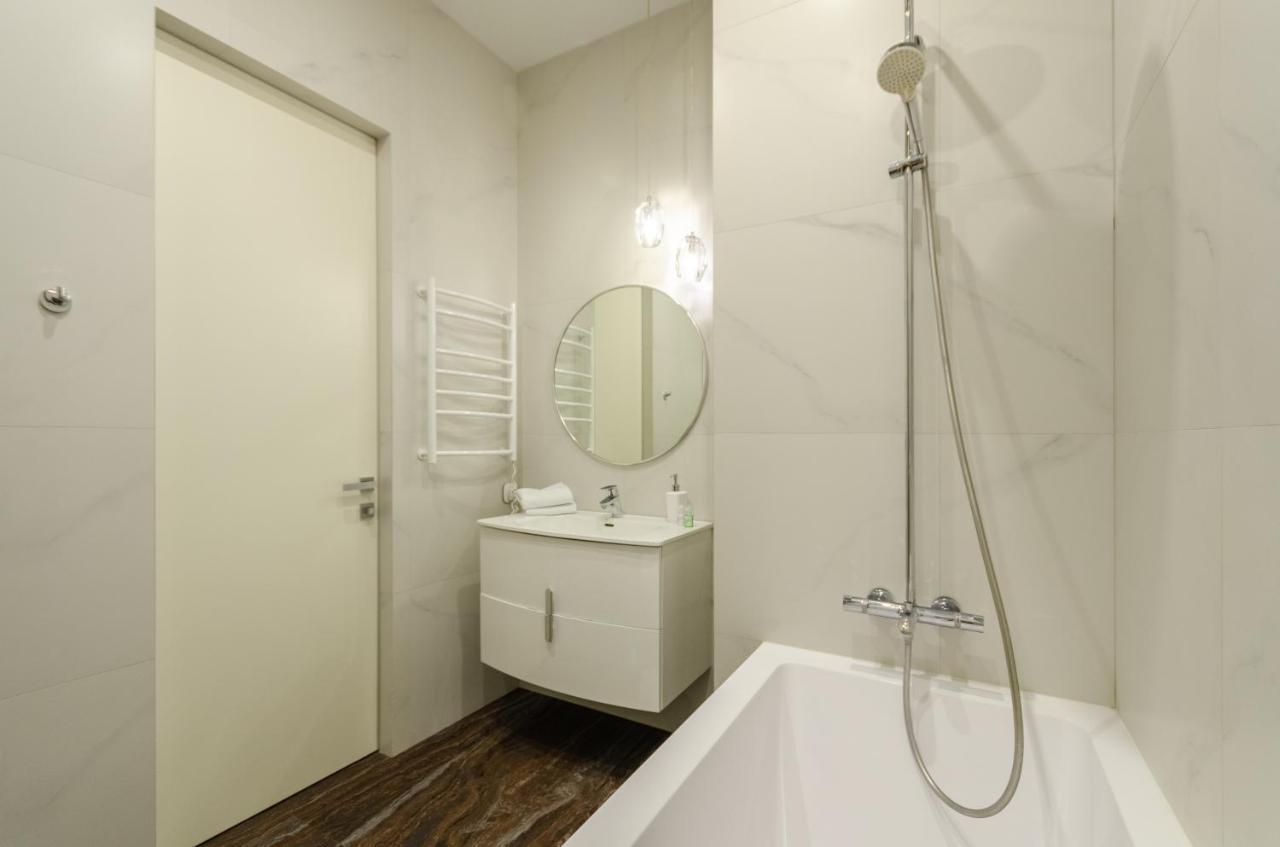 Petrovdom Apartaments 11-212 In Rc Central Park, 7 John Mccain Street Kyiv Exterior photo